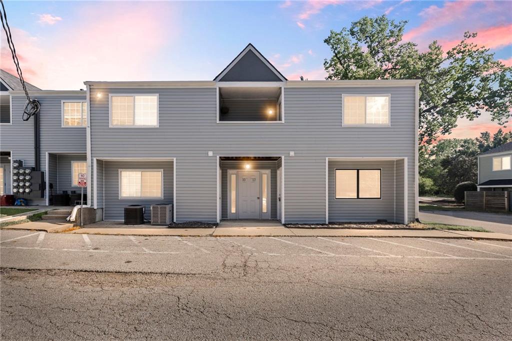 Listing Photo MLS #HMS2561356