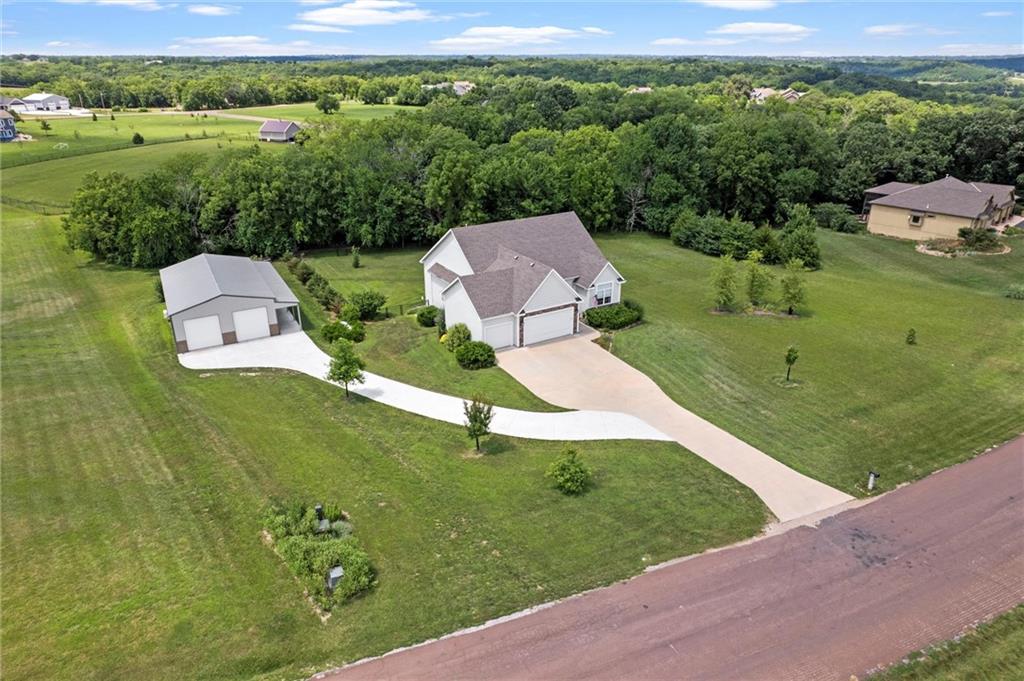 Listing Photo MLS #HMS2561866