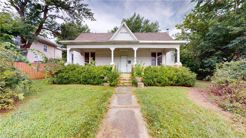 Listing Photo MLS #HMS2561896