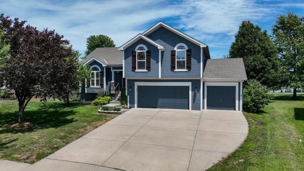 Listing Photo MLS #HMS2562815