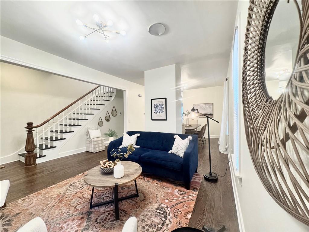 Listing Photo MLS #HMS2563168