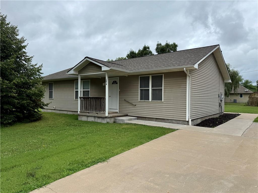 Listing Photo MLS #HMS2563773
