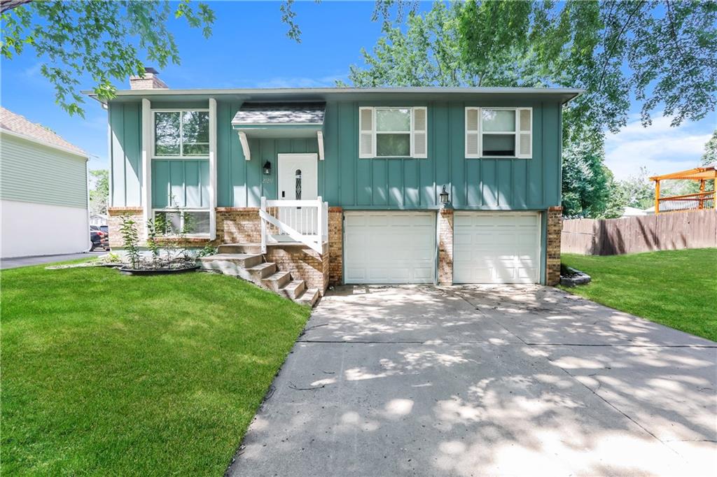 Listing Photo MLS #HMS2564673