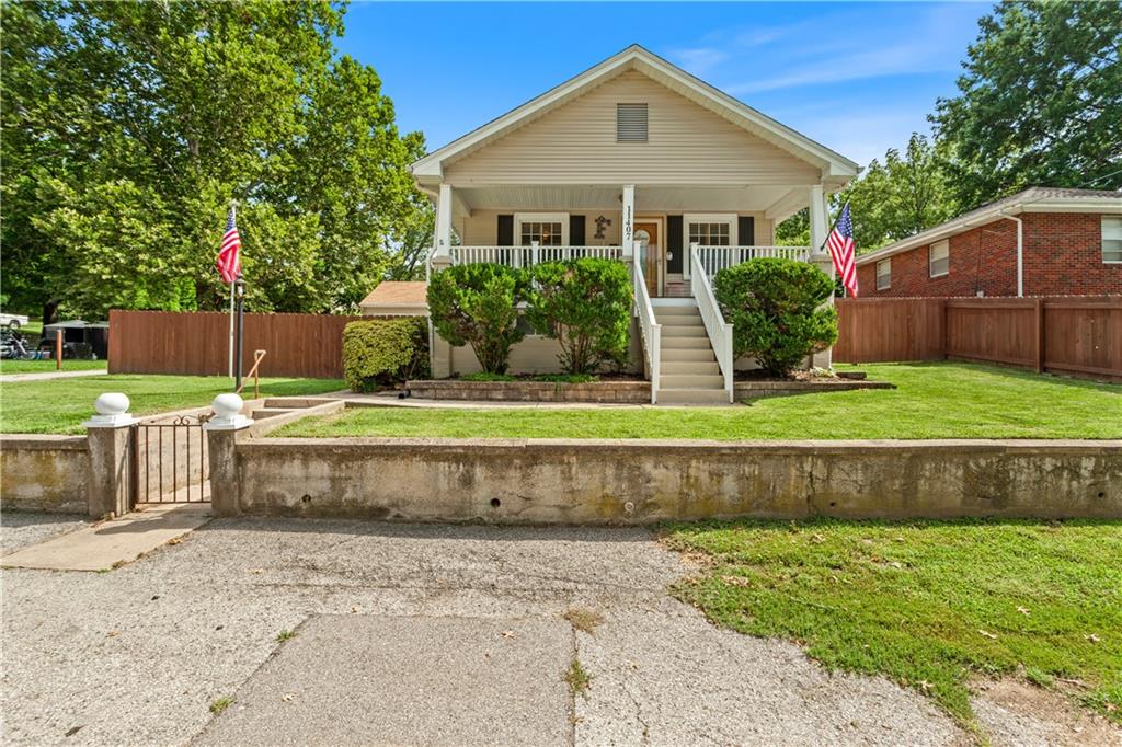 Listing Photo MLS #HMS2565118