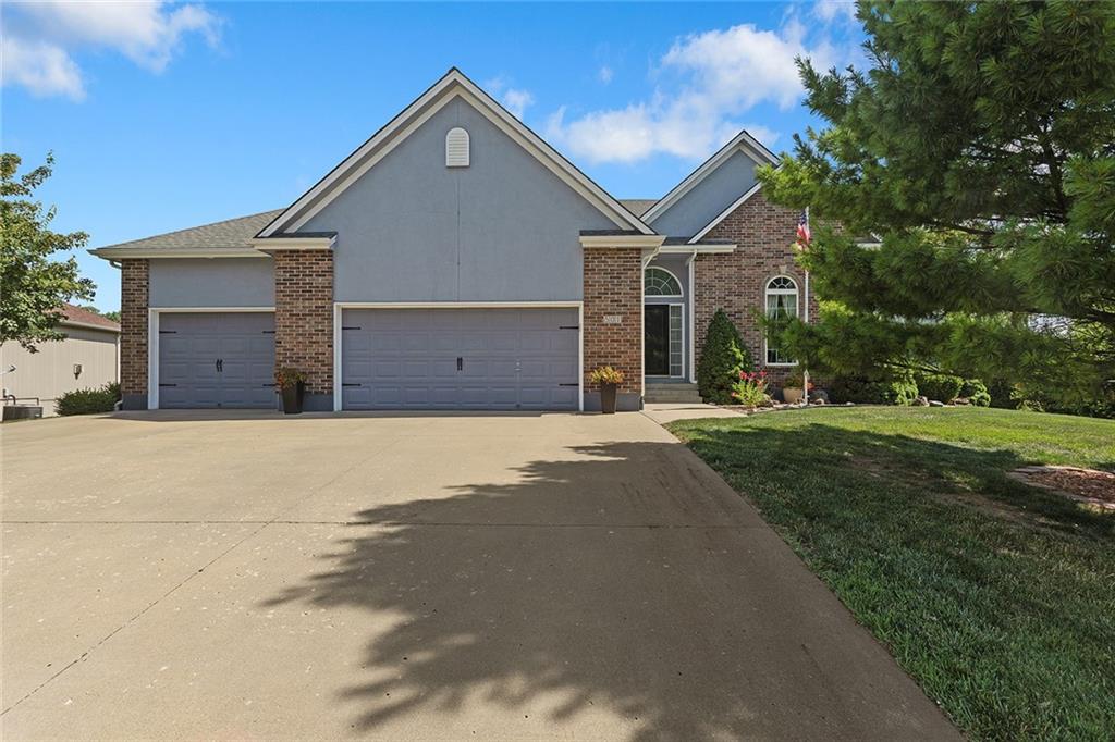 Listing Photo MLS #HMS2565619