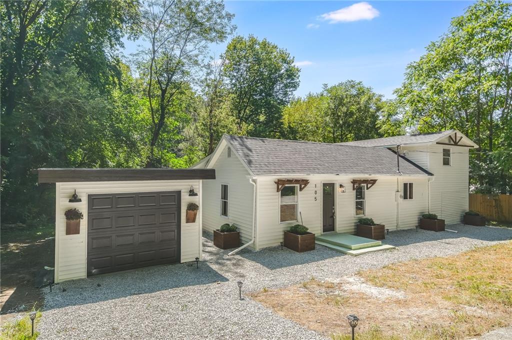 Listing Photo MLS #HMS2565970