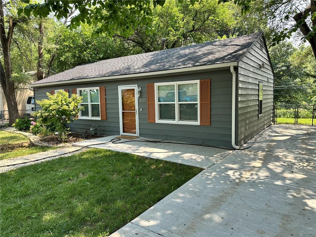 Listing Photo MLS #HMS2566409