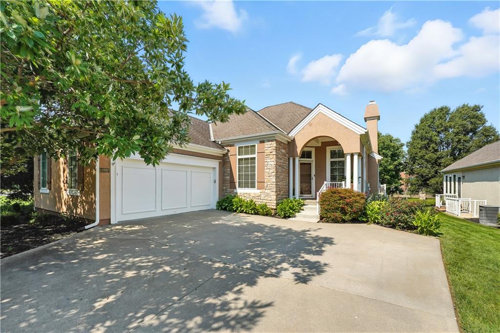 Listing Photo MLS #HMS2566667