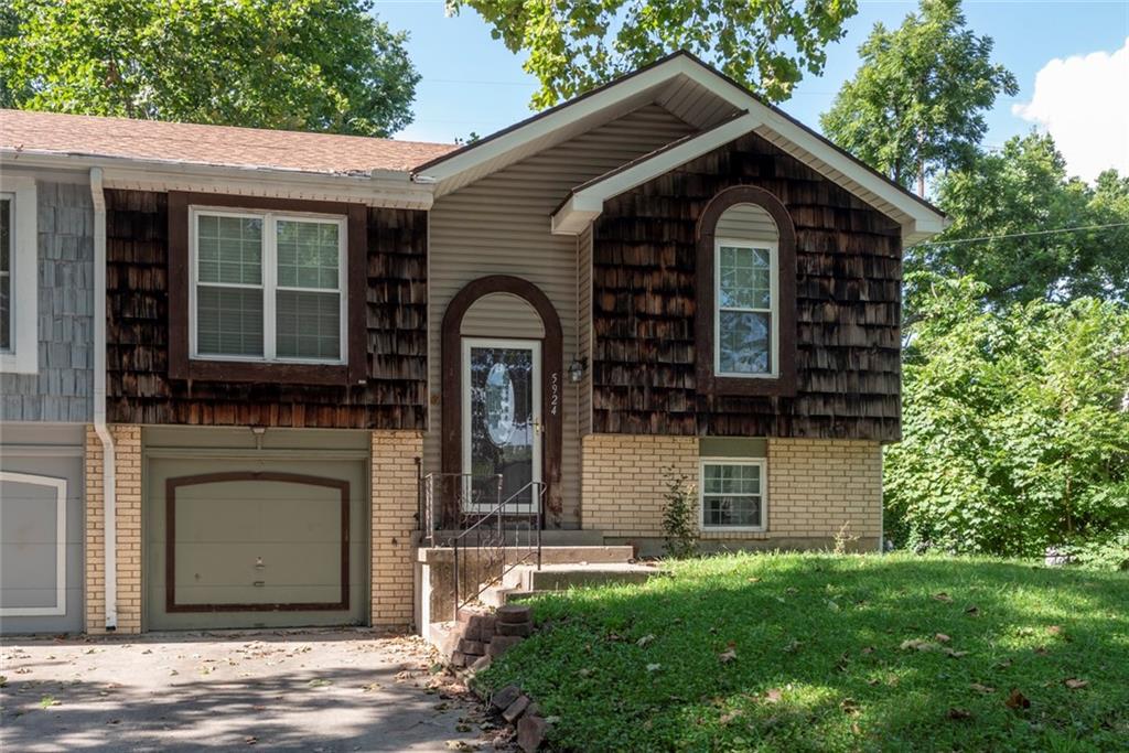 Listing Photo MLS #HMS2566925