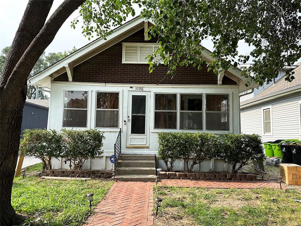 Listing Photo MLS #HMS2567002
