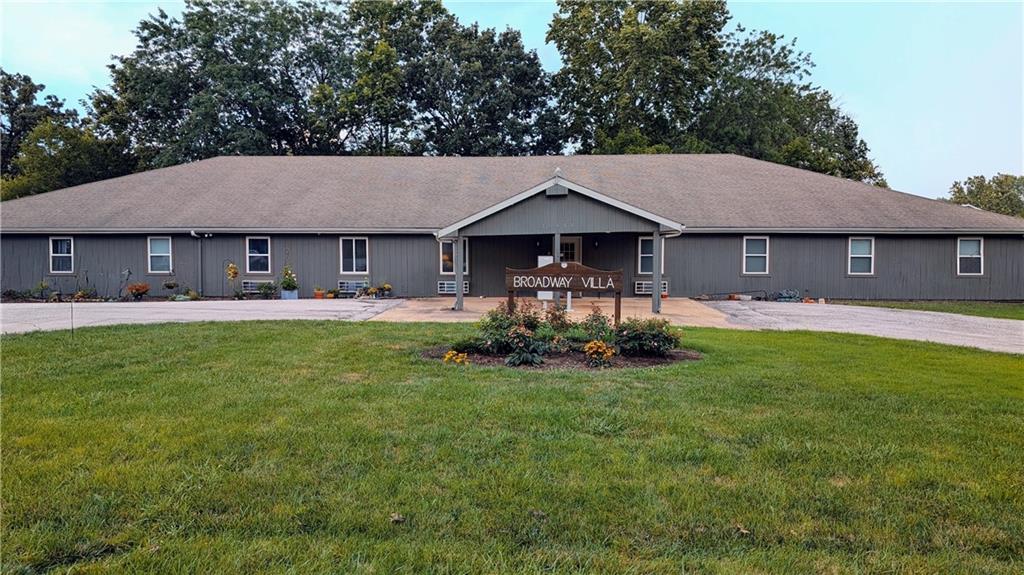 Listing Photo MLS #HMS2567168