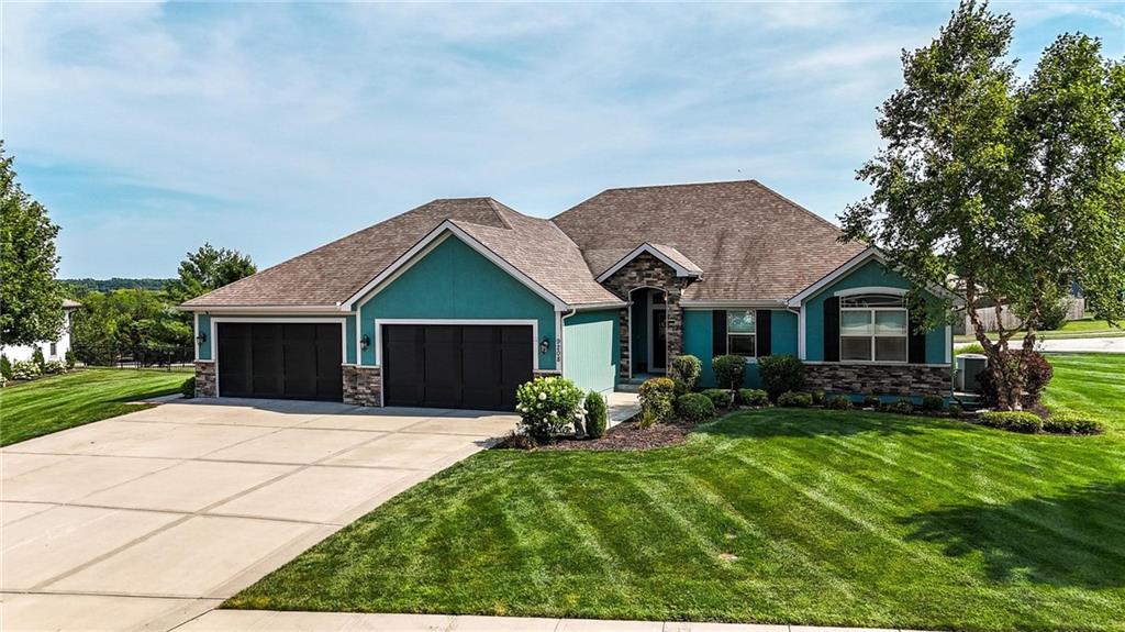 Listing Photo MLS #HMS2567346