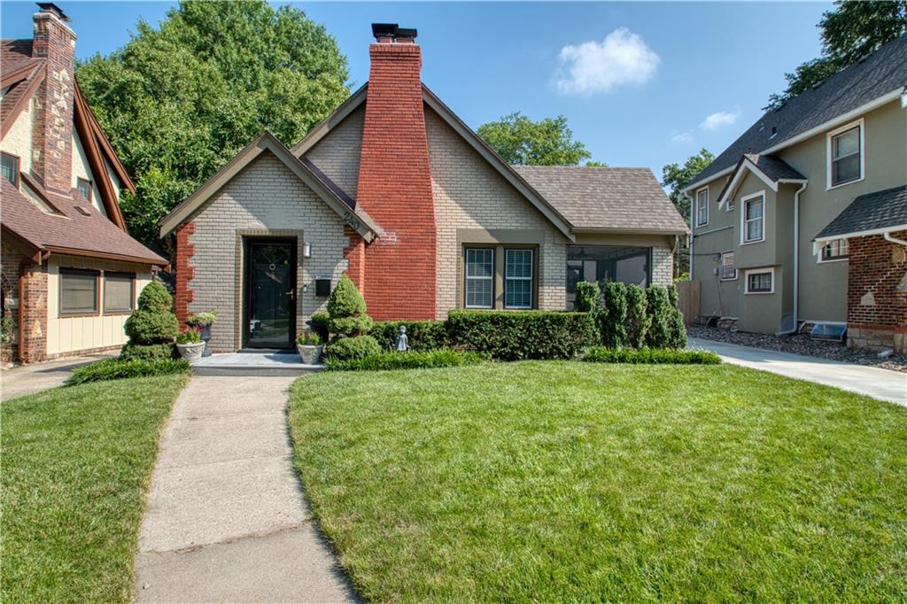 Listing Photo MLS #HMS2567381