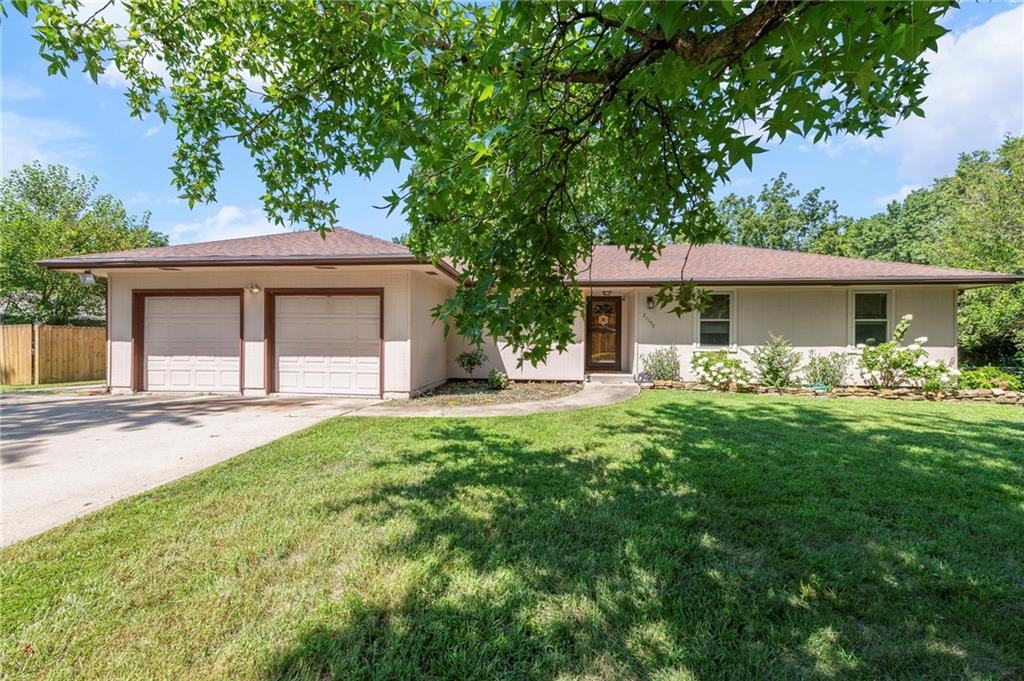 Listing Photo MLS #HMS2567424