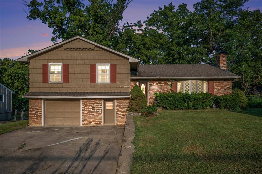 Listing Photo MLS #HMS2567776