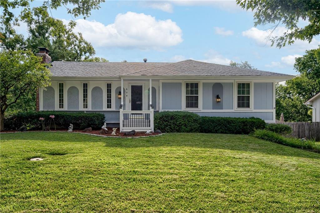 Listing Photo MLS #HMS2567780