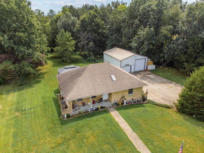 Listing Photo MLS #HMS2567876