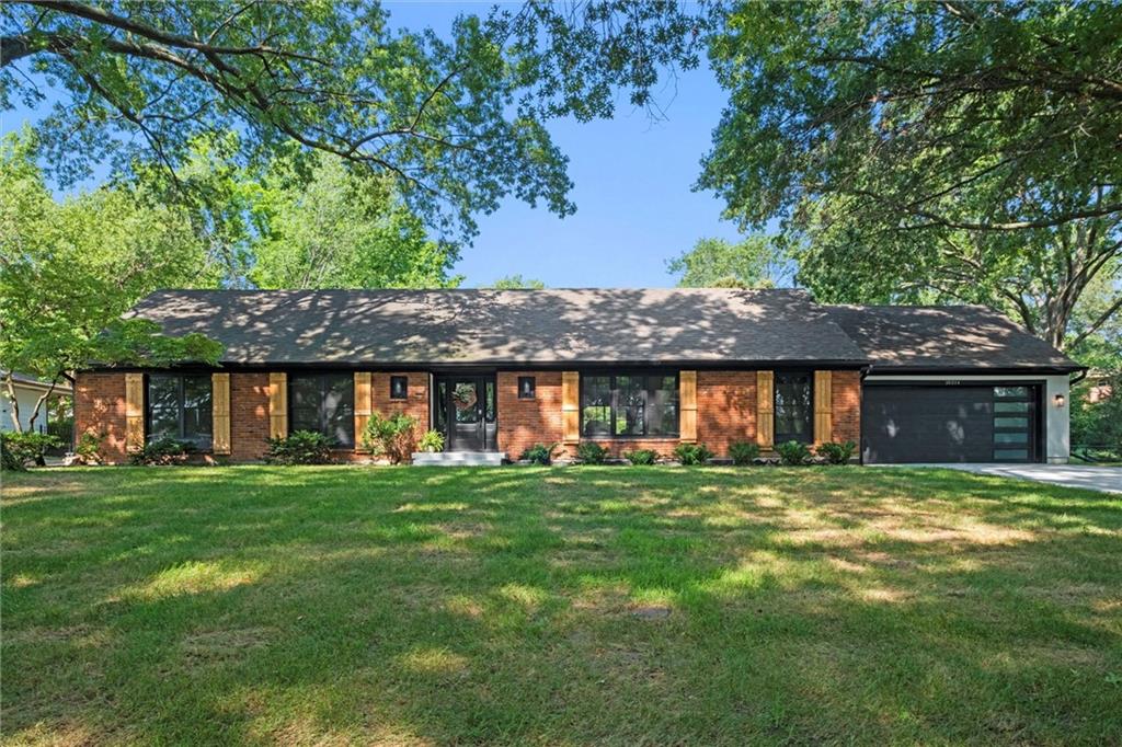 Listing Photo MLS #HMS2568073
