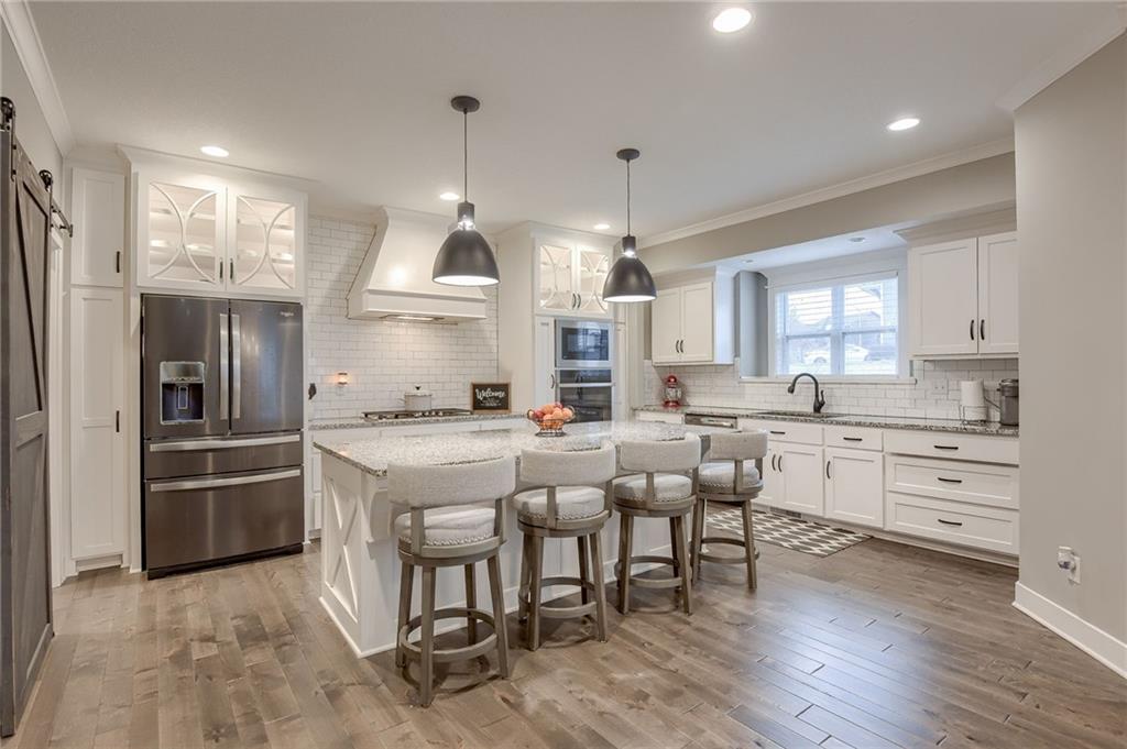 Listing Photo MLS #HMS2568192