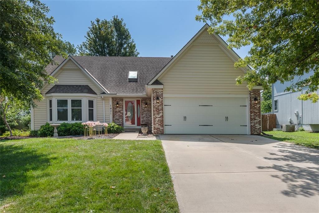 Listing Photo MLS #HMS2568601