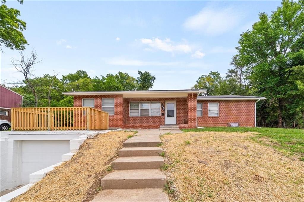 Listing Photo MLS #HMS2568658