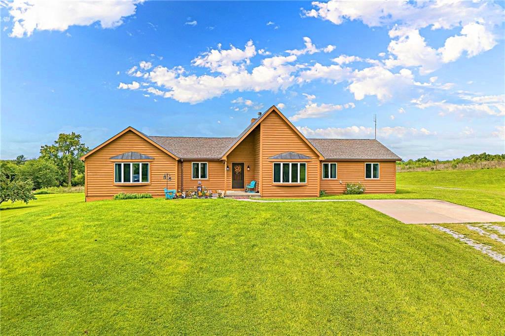 Listing Photo MLS #HMS2568678