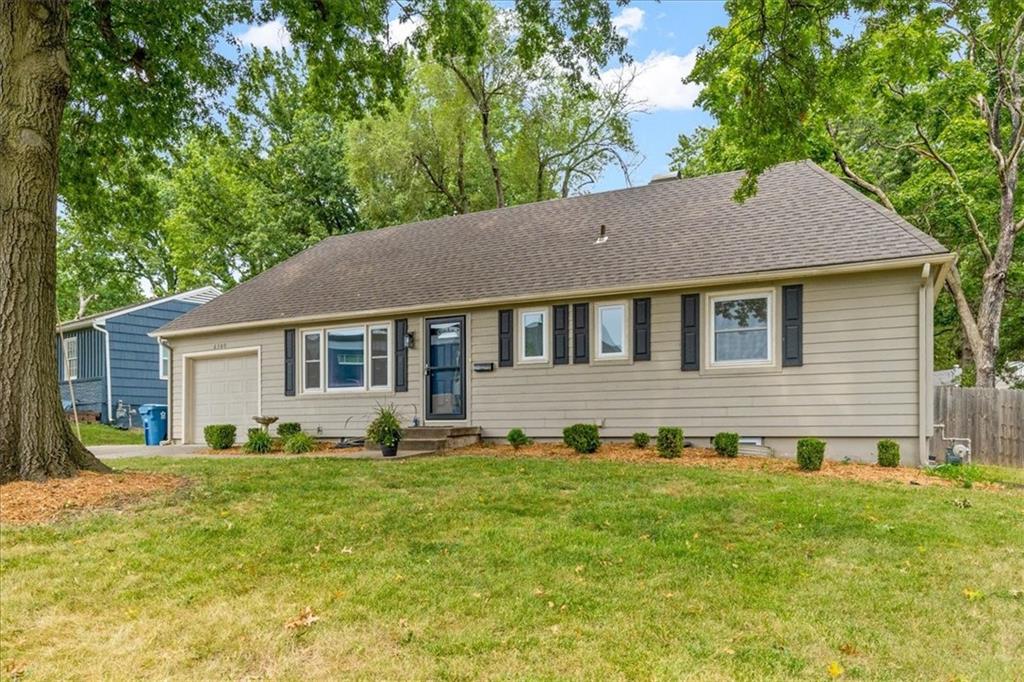 Listing Photo MLS #HMS2568795