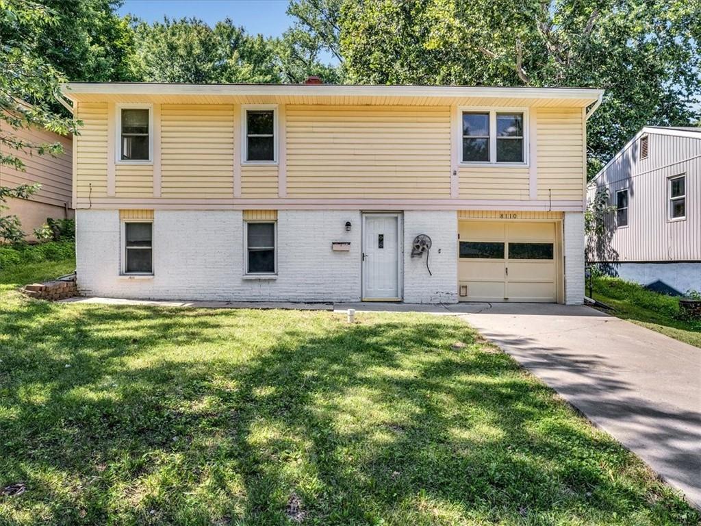 Listing Photo MLS #HMS2568817