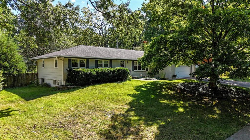 Listing Photo MLS #HMS2568832