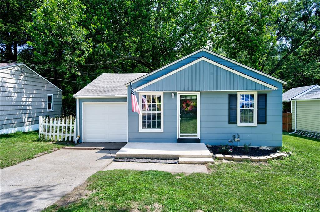 Listing Photo MLS #HMS2568844