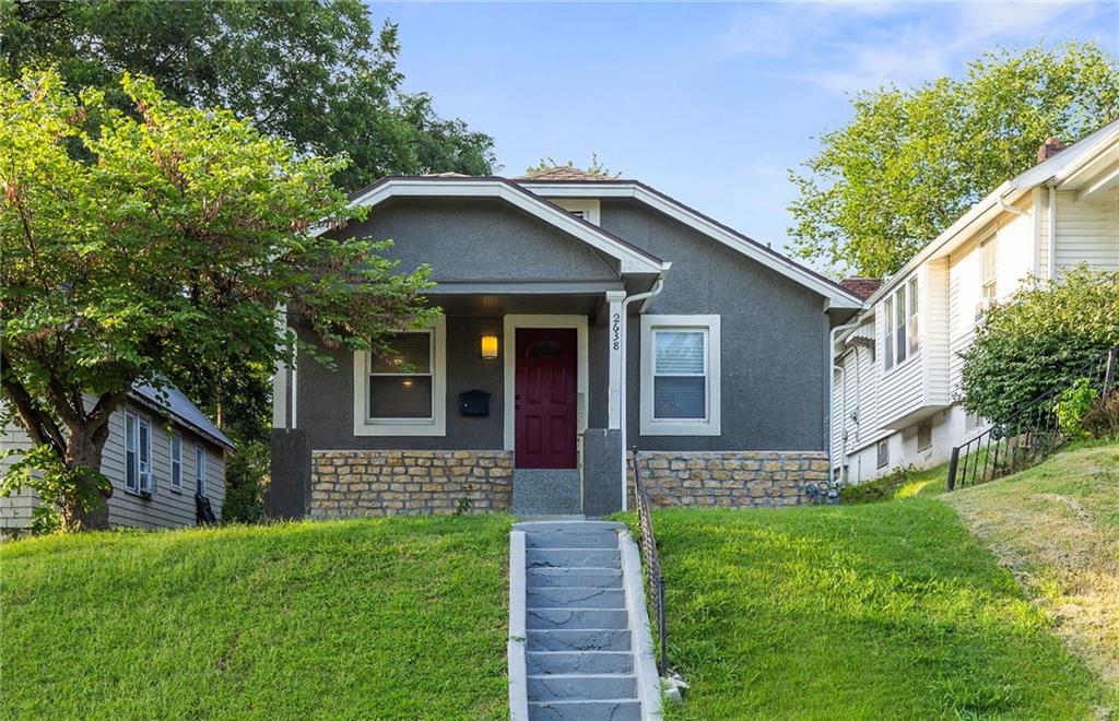 Listing Photo MLS #HMS2568873