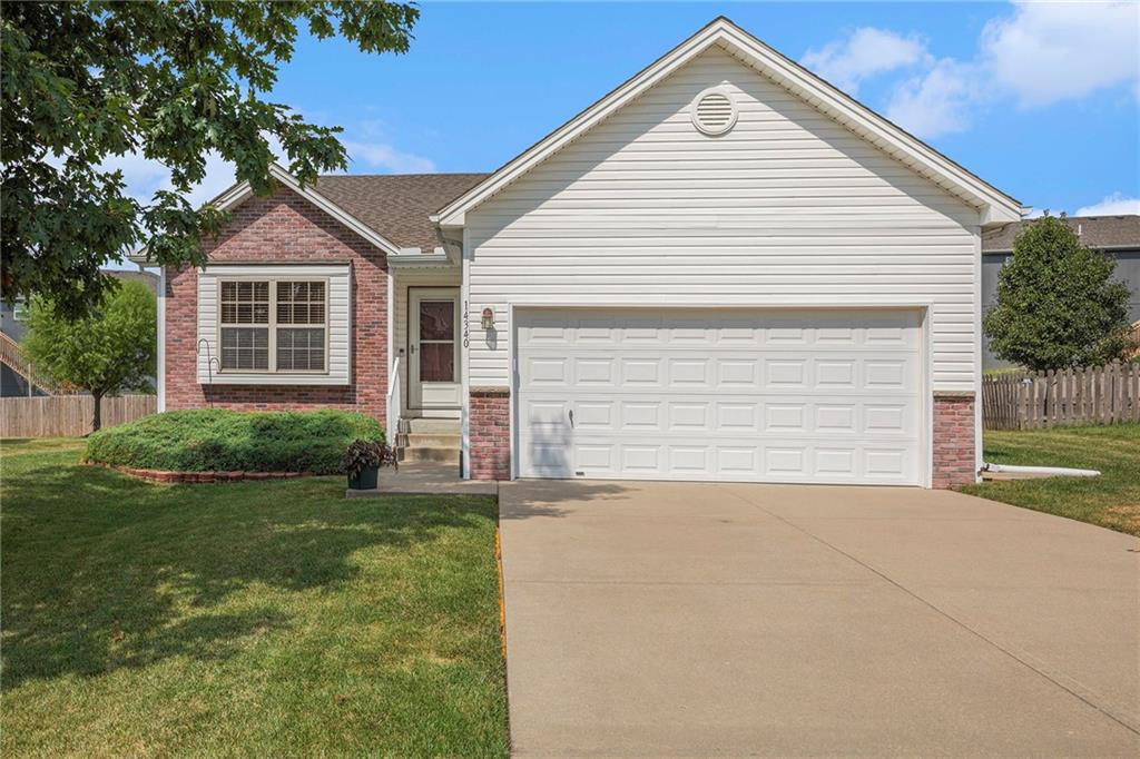 Listing Photo MLS #HMS2569078