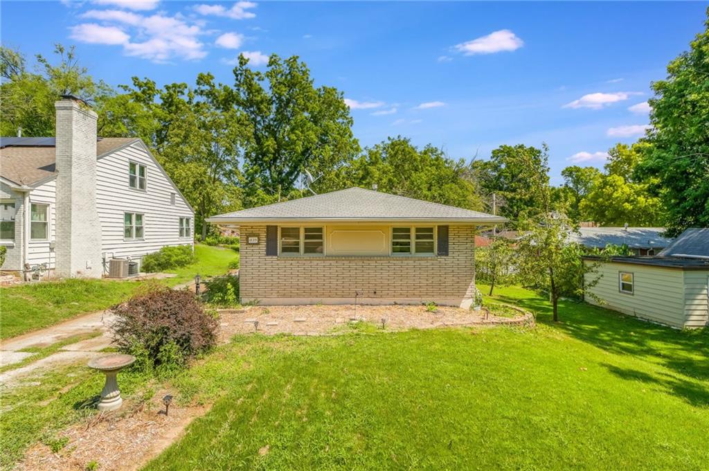 Listing Photo MLS #HMS2569107