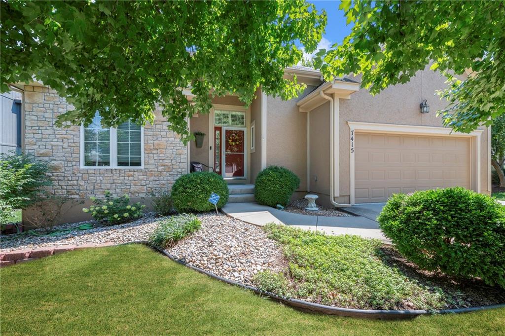 Listing Photo MLS #HMS2569450