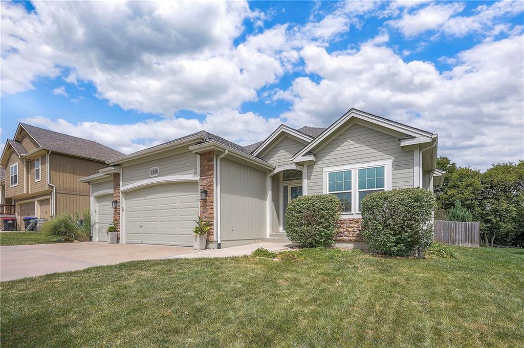 Listing Photo MLS #HMS2569572