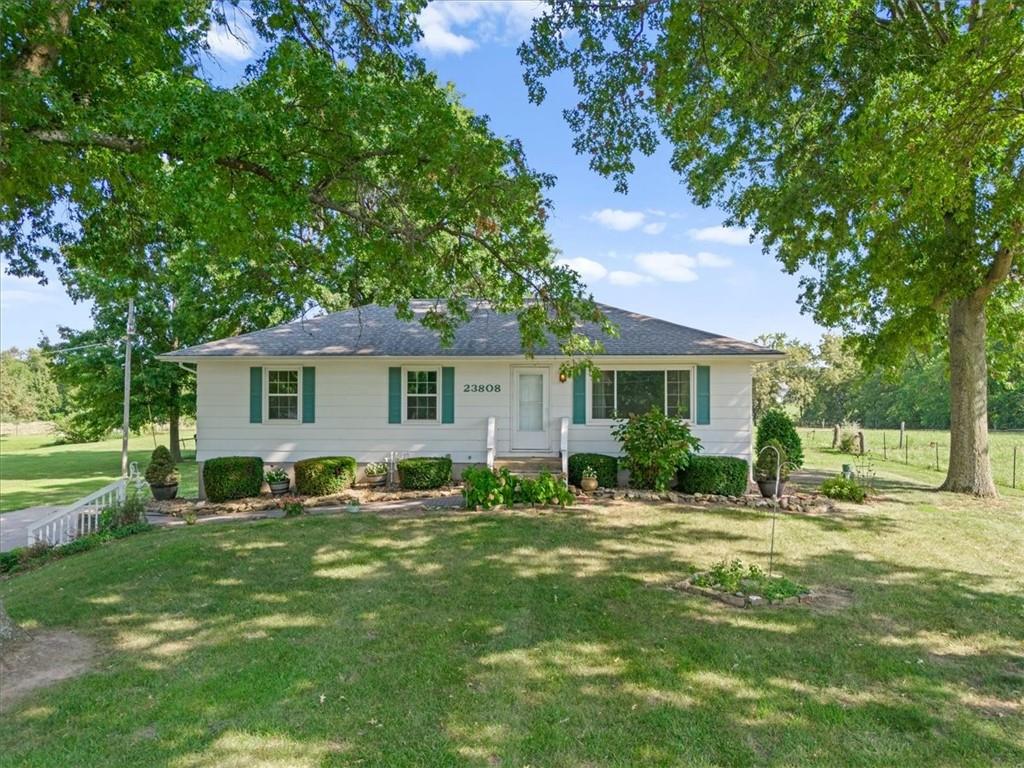 Listing Photo MLS #HMS2569653