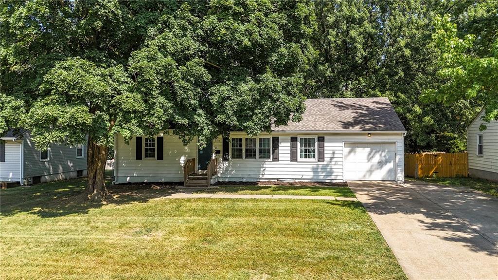 Listing Photo MLS #HMS2569781