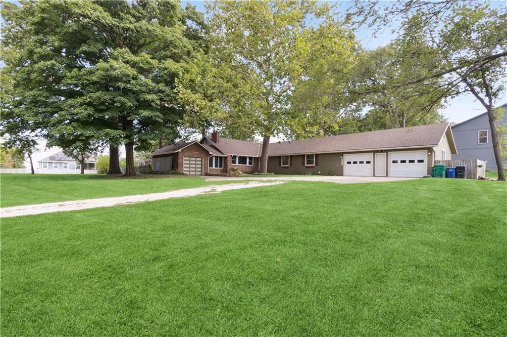 Listing Photo MLS #HMS2569908