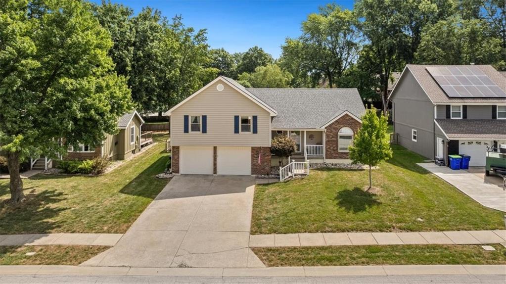 Listing Photo MLS #HMS2569923