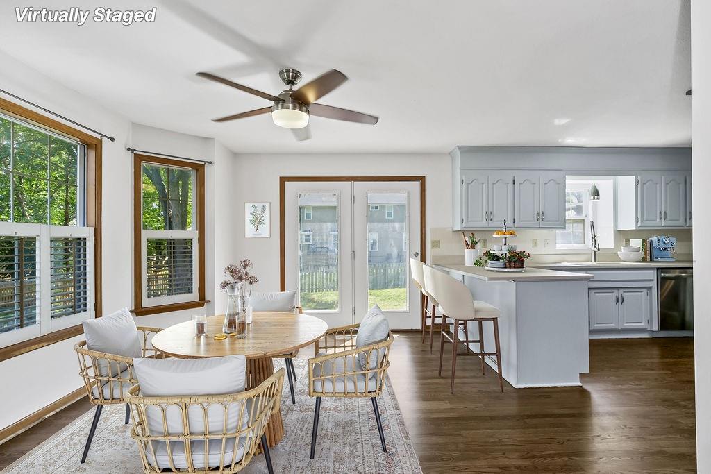 Listing Photo MLS #HMS2569943