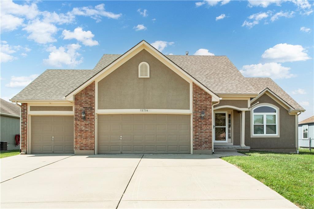Listing Photo MLS #HMS2570003