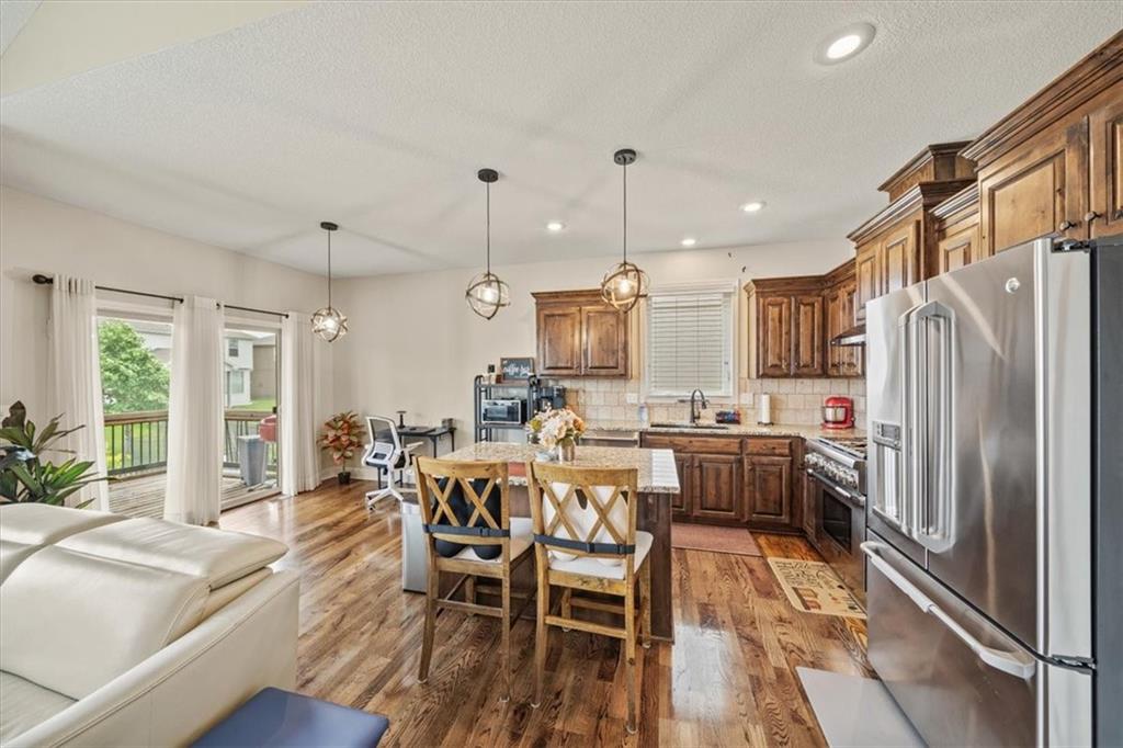 Listing Photo MLS #HMS2570004