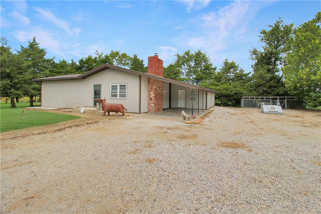 Listing Photo MLS #HMS2570059