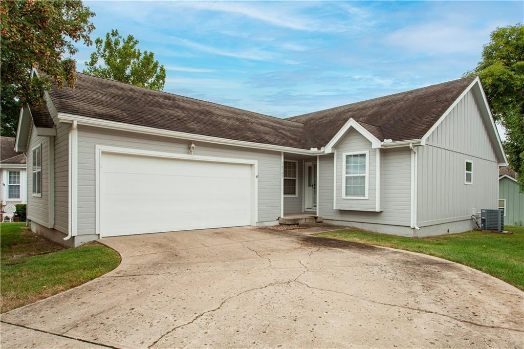 Listing Photo MLS #HMS2570098