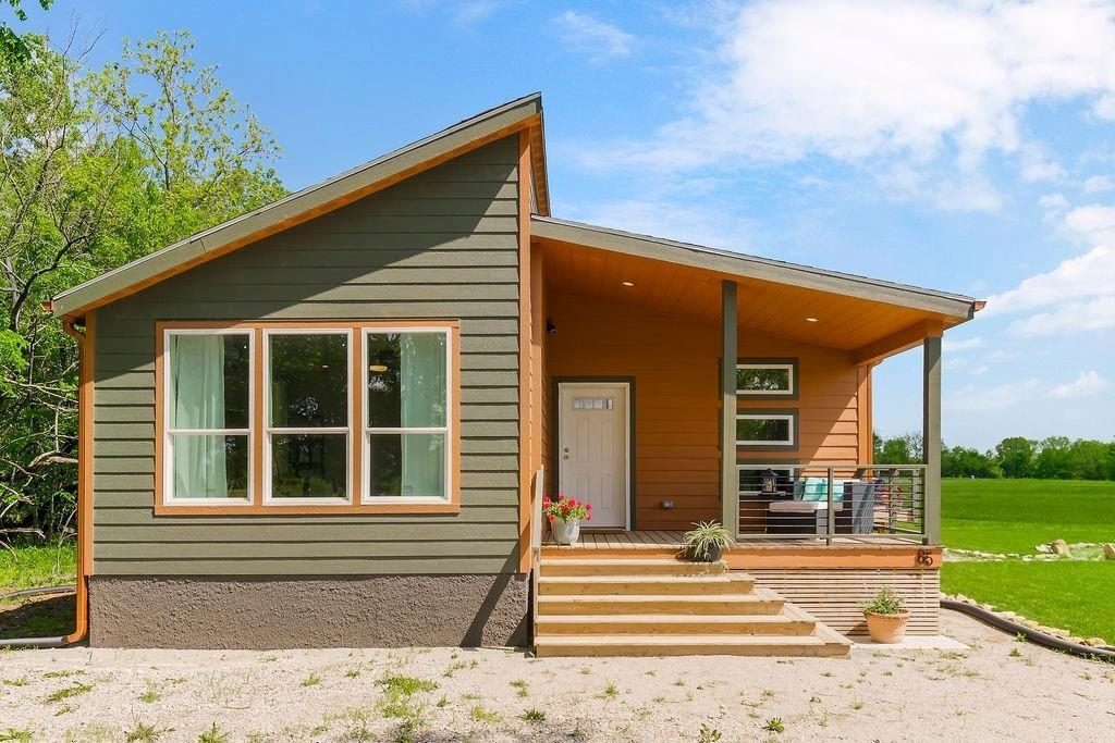 Listing Photo MLS #HMS2570136