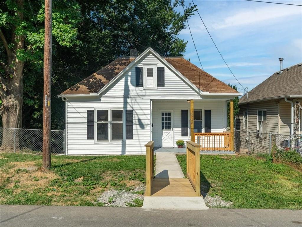 Listing Photo MLS #HMS2570202