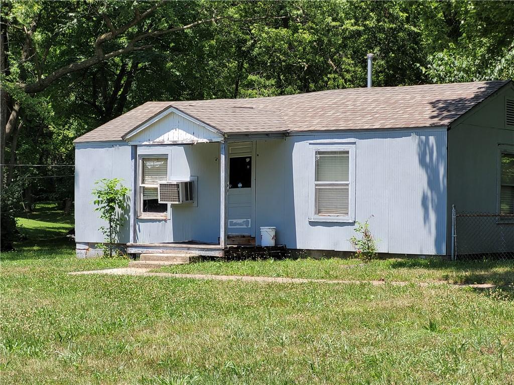 Listing Photo MLS #HMS2570218