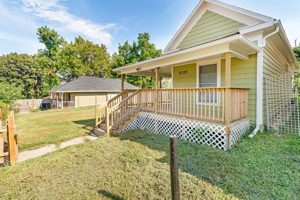 Listing Photo MLS #HMS2570235