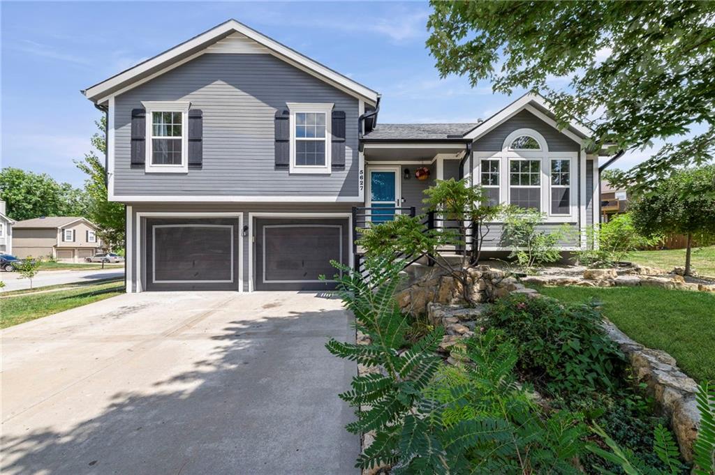 Listing Photo MLS #HMS2570357