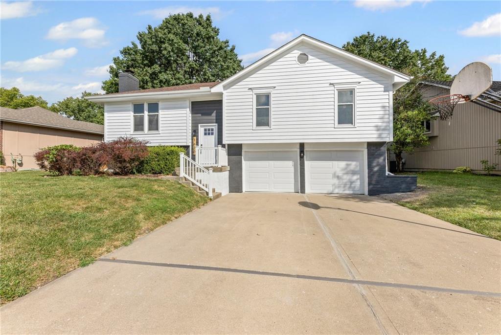 Listing Photo MLS #HMS2570372